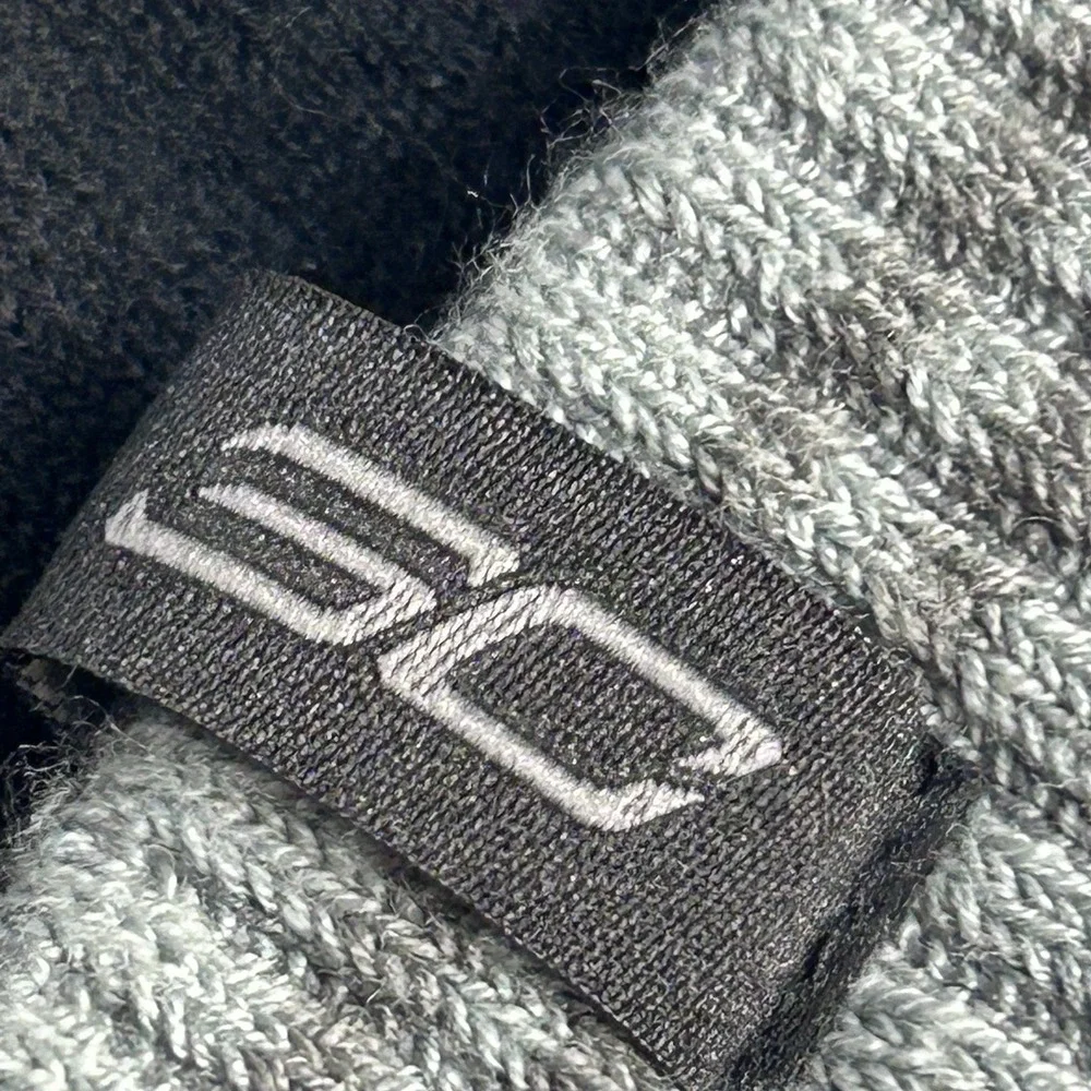 Under Armour Youth Stephen Curry SC Pom Beanie Hat Black Gray OSFA Cuffed Knit